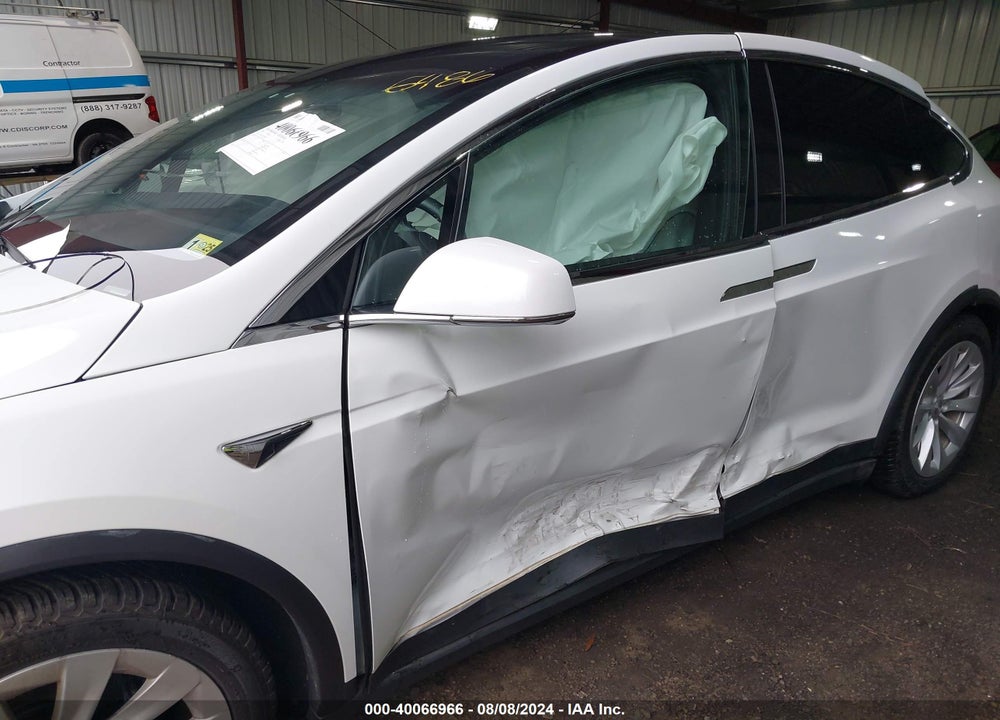 2020 TESLA MODEL X LONG RANGE DUAL MOTOR ALL-WHEEL DRIVE/LONG RANGE PLUS DUAL MOTOR ALL-WHEEL DRIVE VIN: 5YJXCAE25LF286486
