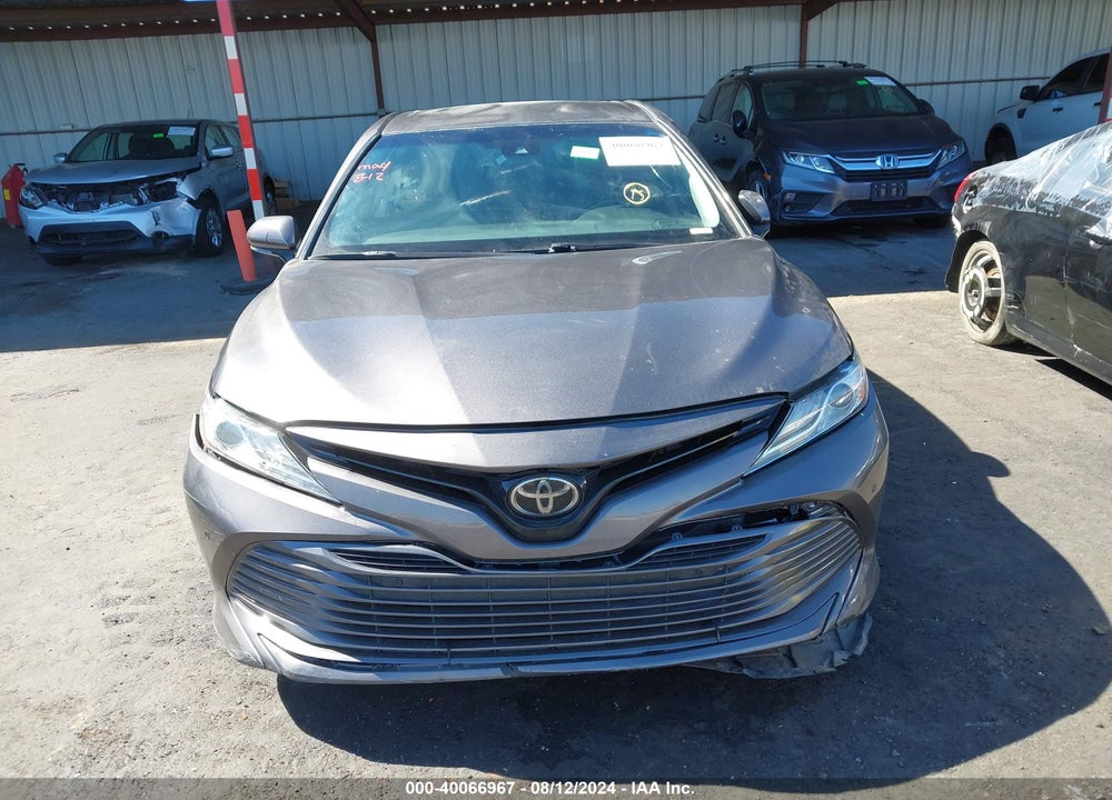 2018 TOYOTA CAMRY XLE VIN: 4T1B11HK5JU128547