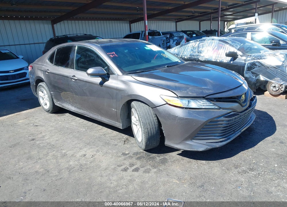 2018 TOYOTA CAMRY XLE VIN: 4T1B11HK5JU128547