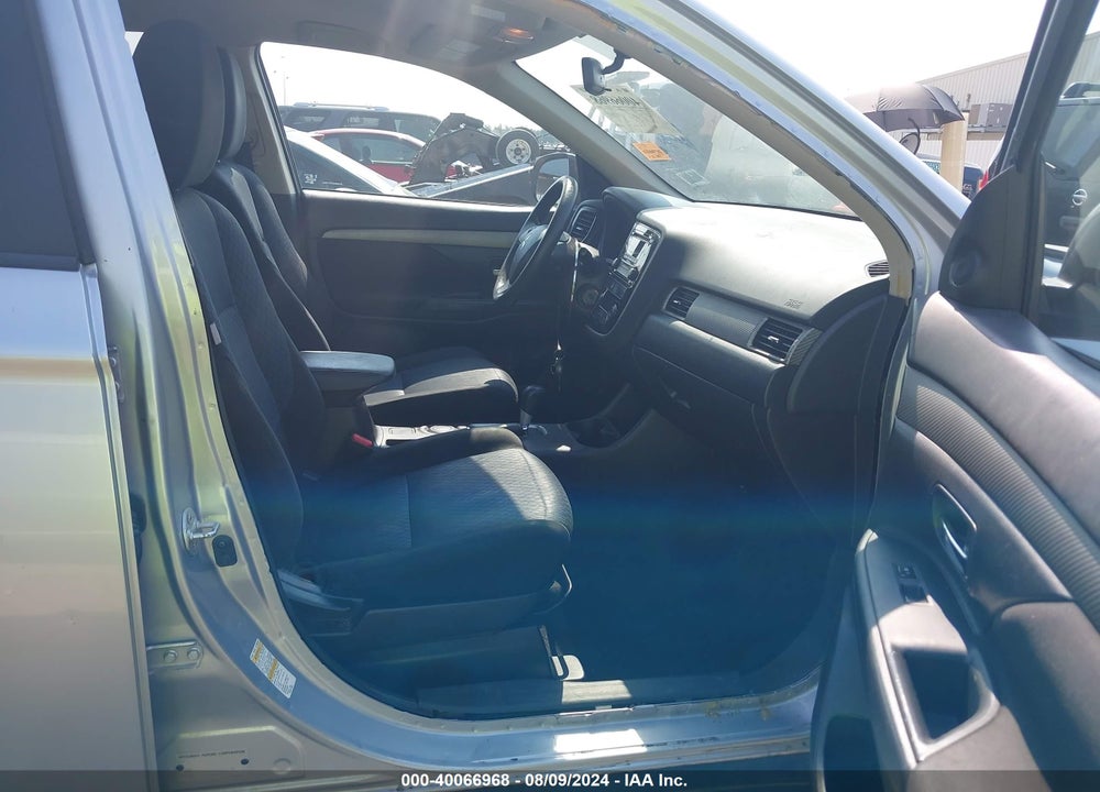 2014 MITSUBISHI OUTLANDER ES VIN: JA4AD2A34EZ014932