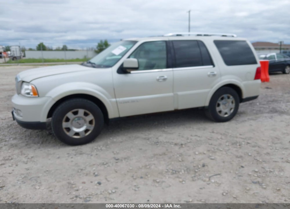 2006 LINCOLN NAVIGATOR VIN: 5LMFU28586LJ26827
