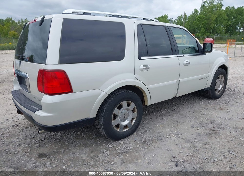 2006 LINCOLN NAVIGATOR VIN: 5LMFU28586LJ26827