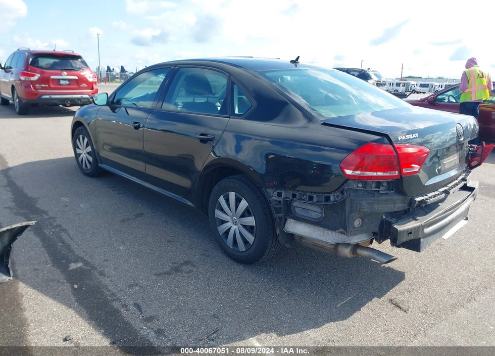 2012 VOLKSWAGEN PASSAT 2.5L S VIN: 1VWAP7A39CC073062