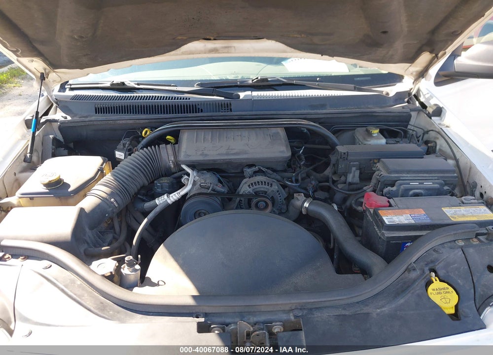 2005 JEEP GRAND CHEROKEE LAREDO VIN: 1J4GR48K25C681022