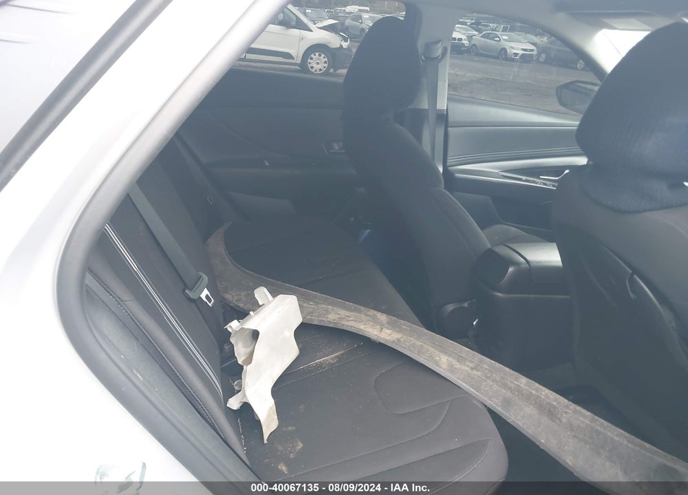 2021 HYUNDAI ELANTRA VIN: KMHLM4AG9MU153619