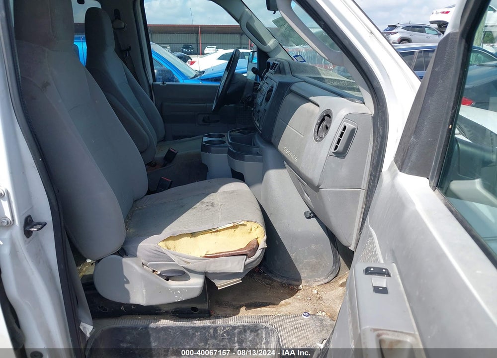 2011 FORD E-350 SUPER DUTY XLT VIN: 1FBNE3BL3BDA96139
