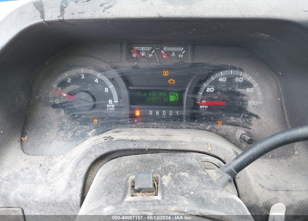 2011 FORD E-350 SUPER DUTY XLT VIN: 1FBNE3BL3BDA96139