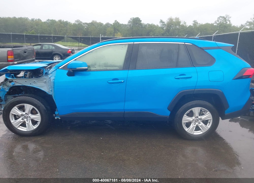 2021 TOYOTA RAV4 XLE VIN: JTMW1RFV7MD061326