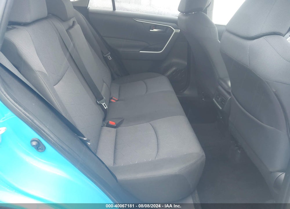 2021 TOYOTA RAV4 XLE VIN: JTMW1RFV7MD061326