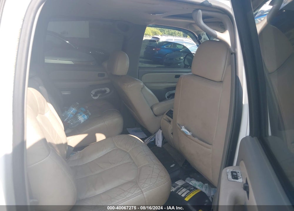 2001 CHEVROLET SUBURBAN 1500 LT VIN: 3GNFK16T41G107939