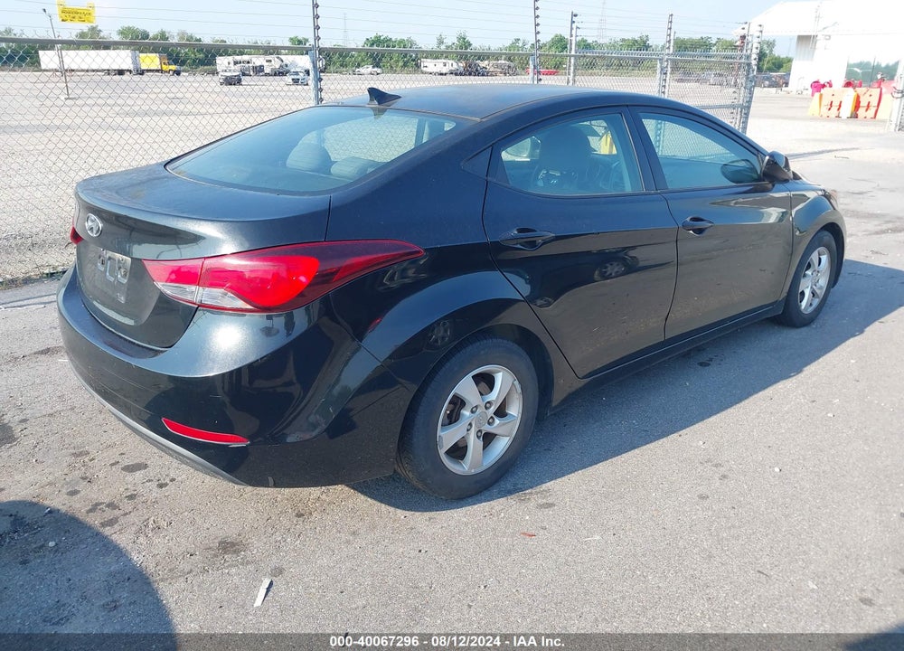 2015 HYUNDAI ELANTRA SE VIN: 5NPDH4AE8FH567533