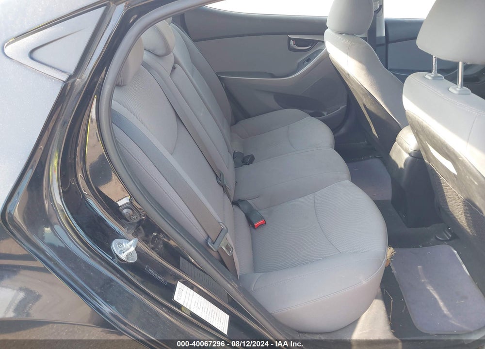 2015 HYUNDAI ELANTRA SE VIN: 5NPDH4AE8FH567533