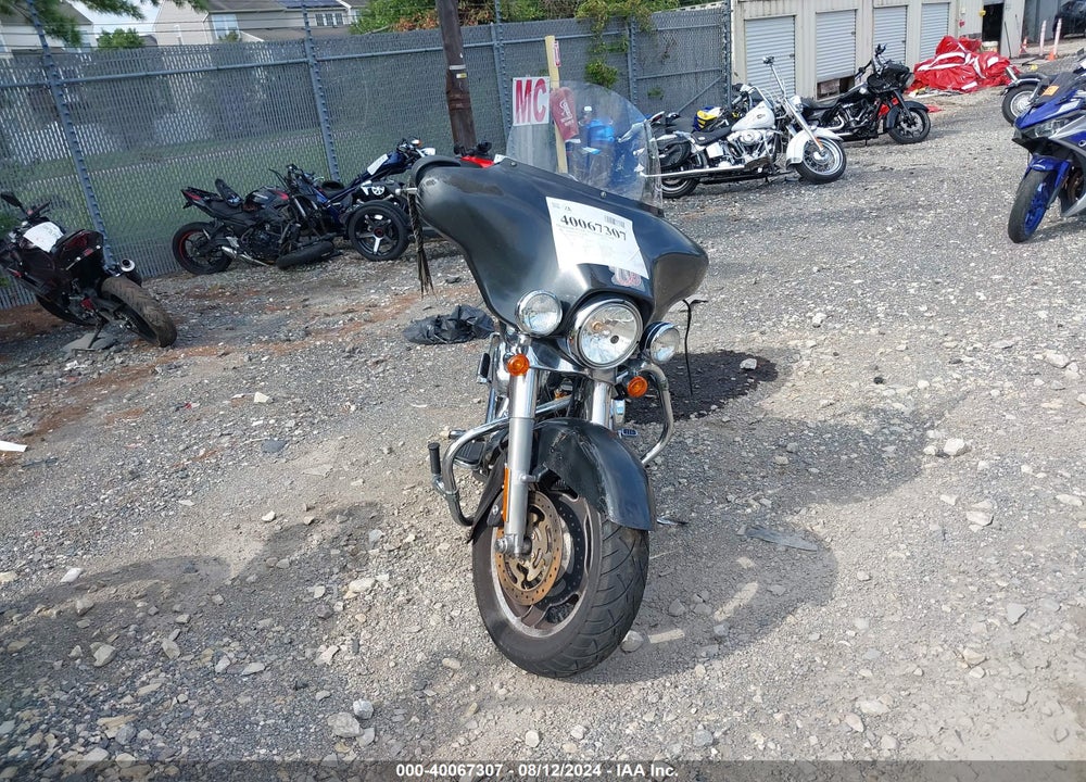 2009 HARLEY-DAVIDSON FLHX VIN: 1HD1KB4189Y649927