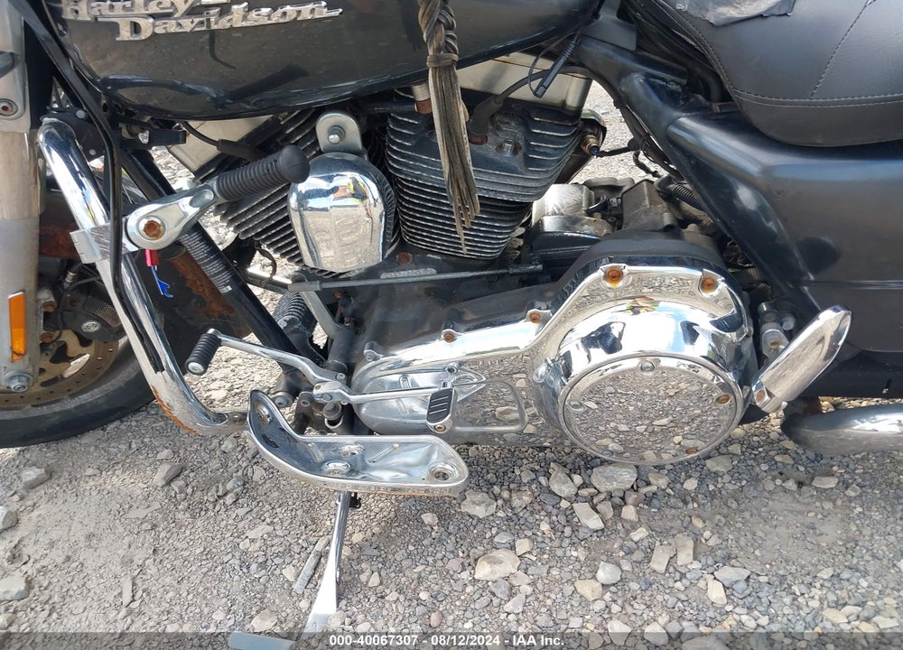 2009 HARLEY-DAVIDSON FLHX VIN: 1HD1KB4189Y649927