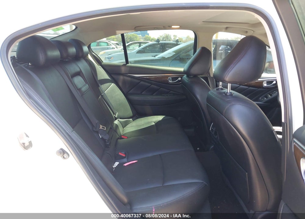 2018 INFINITI Q50 3.0T LUXE VIN: JN1EV7AP2JM350870