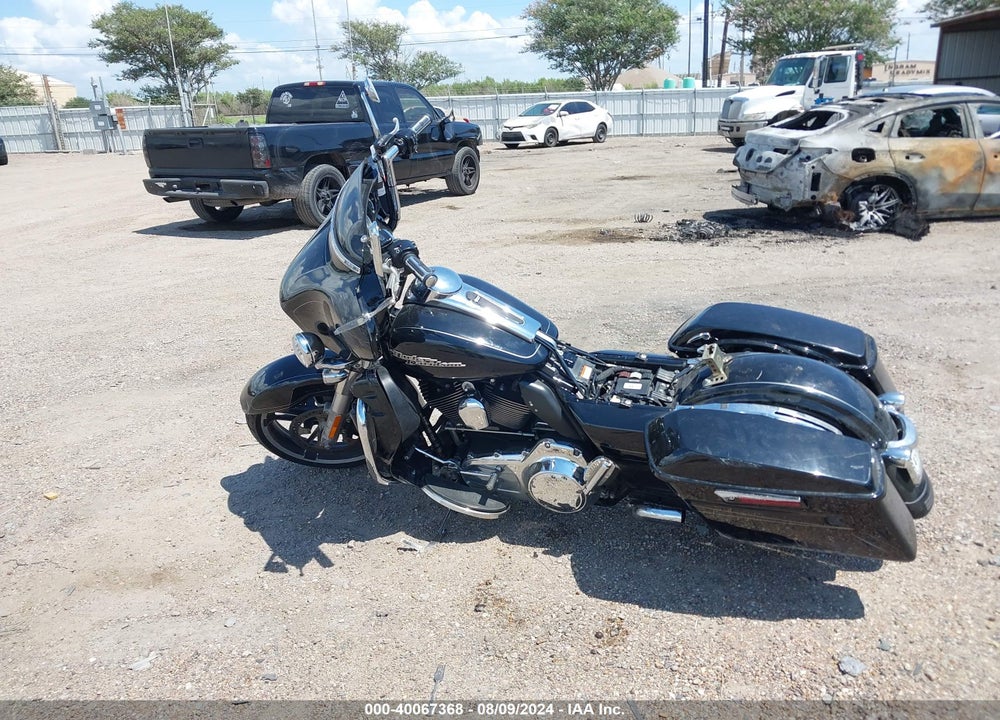 2014 HARLEY-DAVIDSON FLHXS STREET GLIDE SPECIAL VIN: 1HD1KRM12EB676711