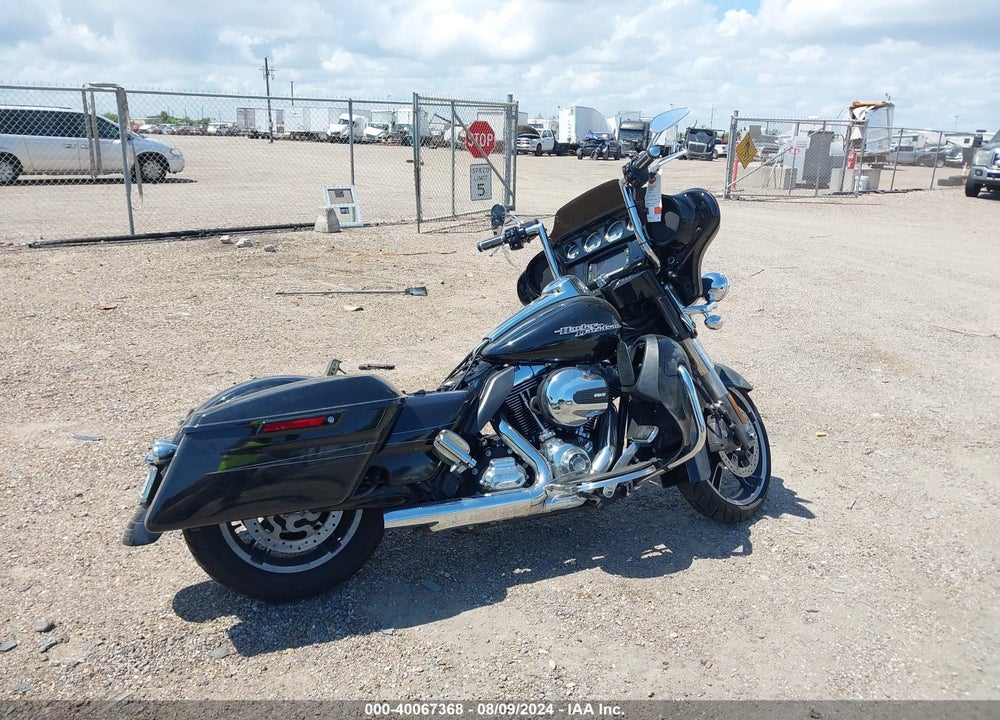 2014 HARLEY-DAVIDSON FLHXS STREET GLIDE SPECIAL VIN: 1HD1KRM12EB676711