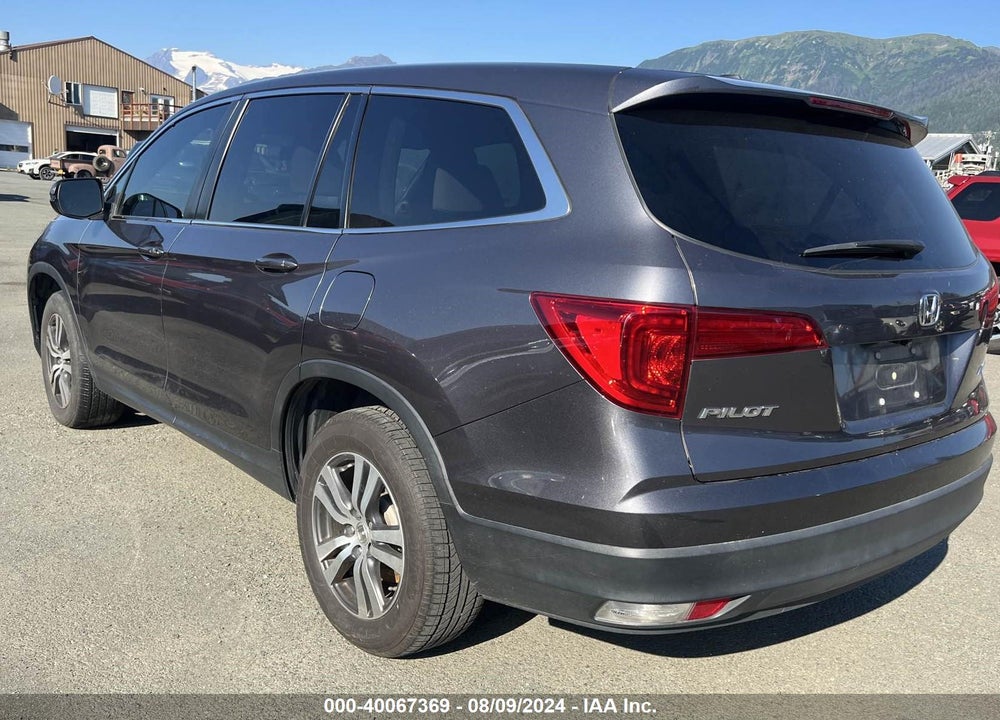 2017 HONDA PILOT EX-L VIN: 5FNYF6H67HB103152