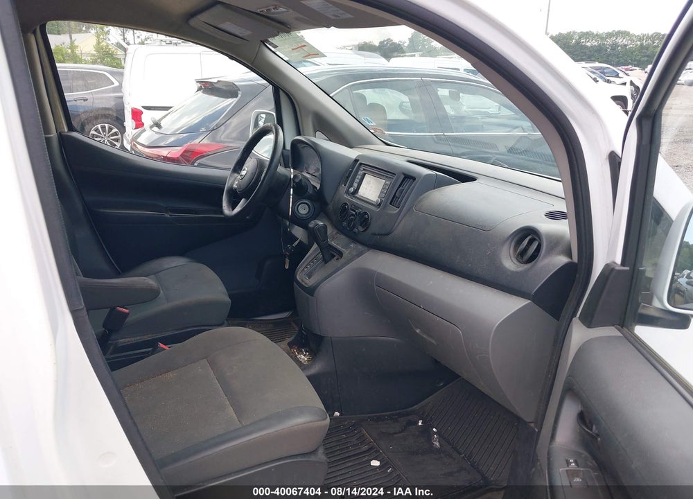 2017 NISSAN NV200 SV VIN: 3N6CM0KN0HK712584