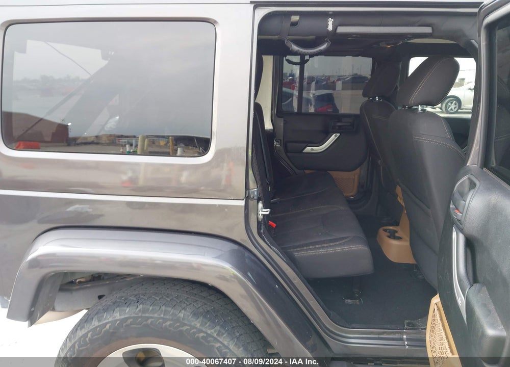 2017 JEEP WRANGLER UNLIMITED SAHARA 4X4 VIN: 1C4BJWEG9HL680487