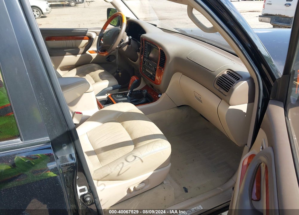 2002 LEXUS LX 470 VIN: JTJHT00W723520712