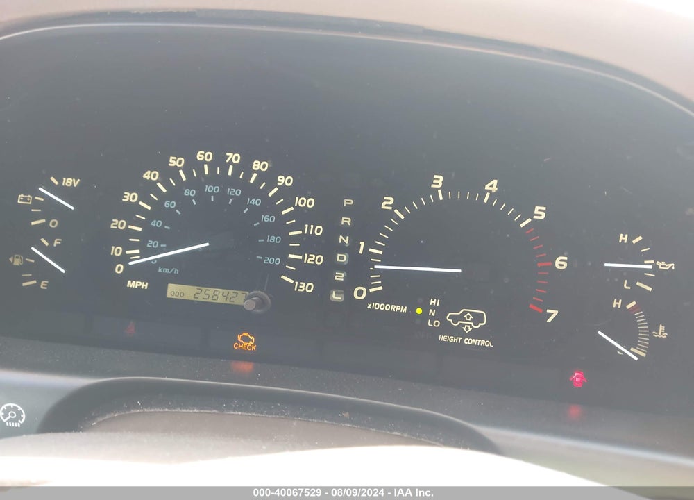 2002 LEXUS LX 470 VIN: JTJHT00W723520712
