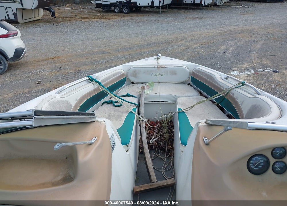 1996 RINKER 212 VIN: RNK52894E696