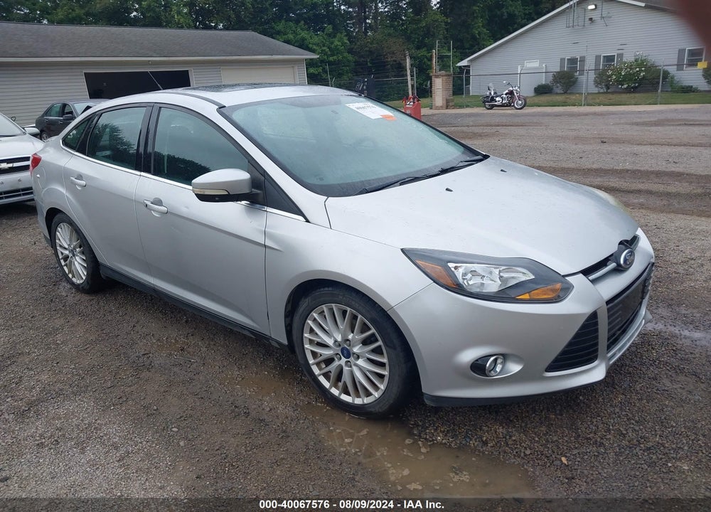 2014 FORD FOCUS TITANIUM VIN: 1FADP3J27EL205860