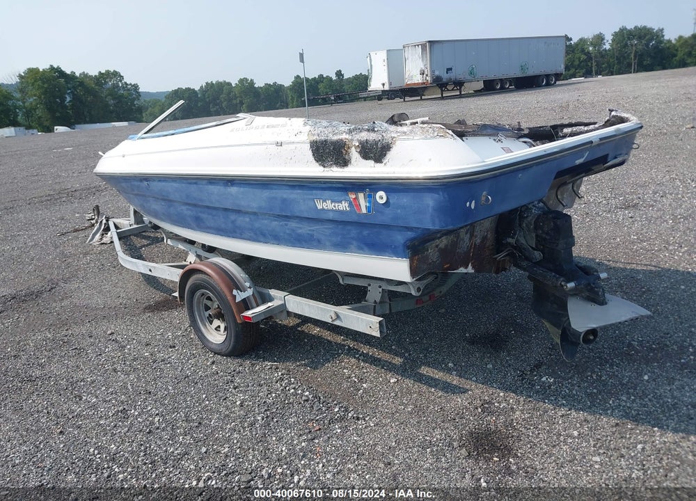 1994 WELLCRAFT OPEN VIN: WELEAC18D494