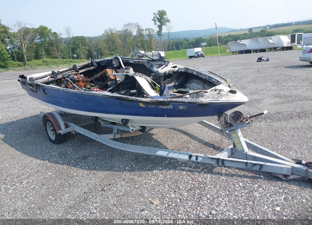 1994 WELLCRAFT OPEN VIN: WELEAC18D494