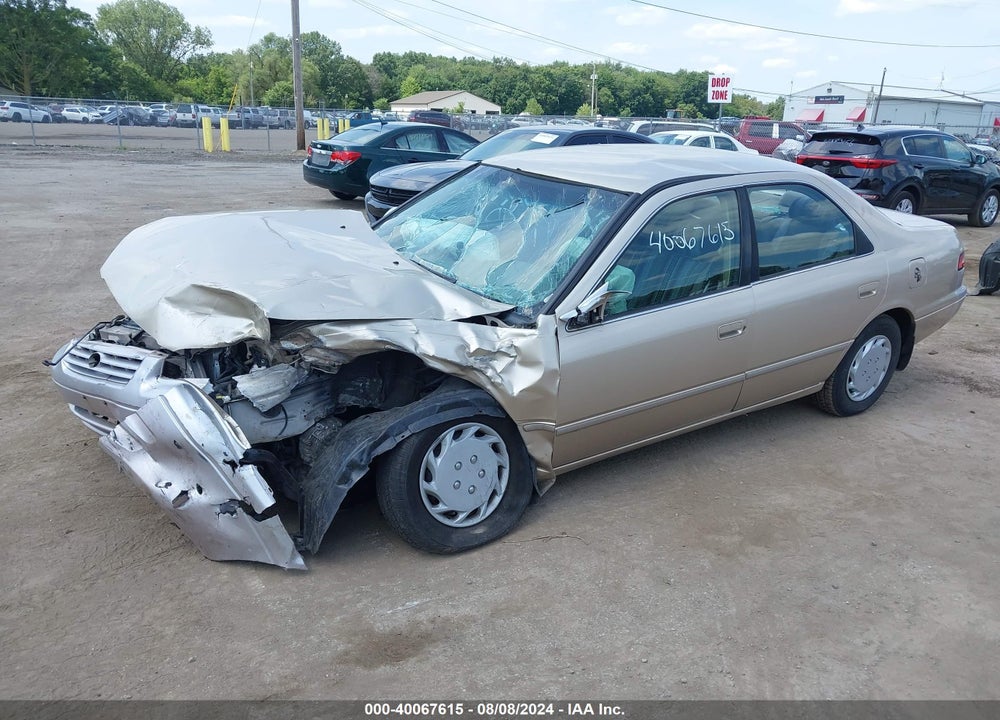 1999 TOYOTA CAMRY LE VIN: JT2BG22K5X0358051