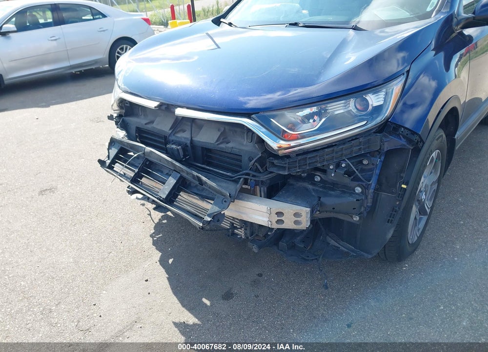 2018 HONDA CR-V EX VIN: 7FARW2H55JE058100