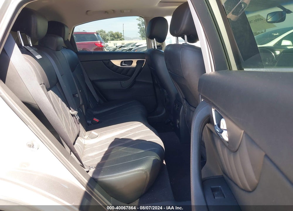 2009 INFINITI FX35 VIN: JNRAS18U39M100658