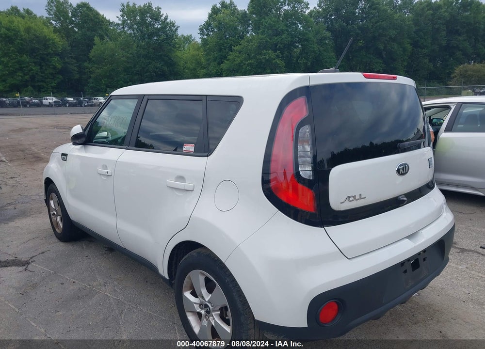 2018 KIA SOUL VIN: KNDJN2A27J7523901