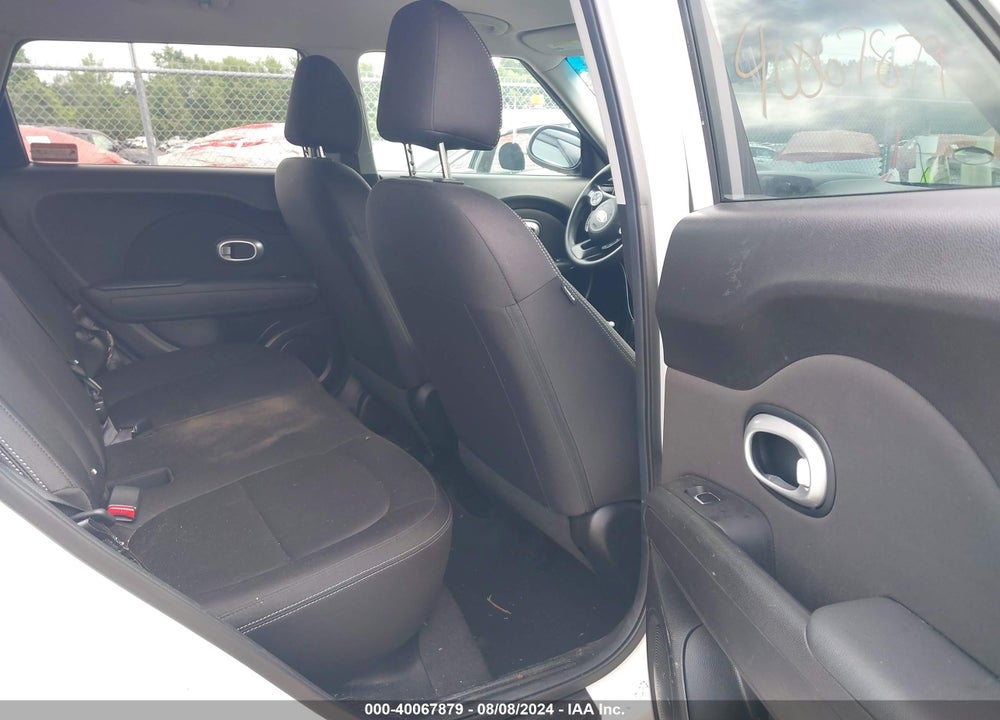 2018 KIA SOUL VIN: KNDJN2A27J7523901