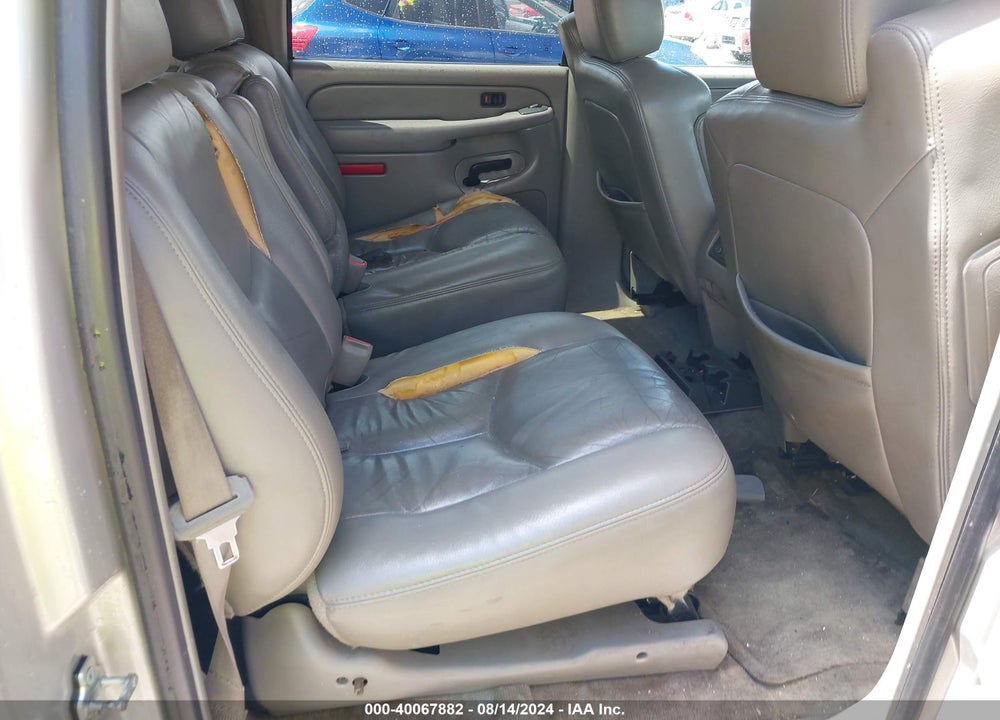 2005 CHEVROLET SUBURBAN 1500 LT VIN: 1GNEC16Z85J114734