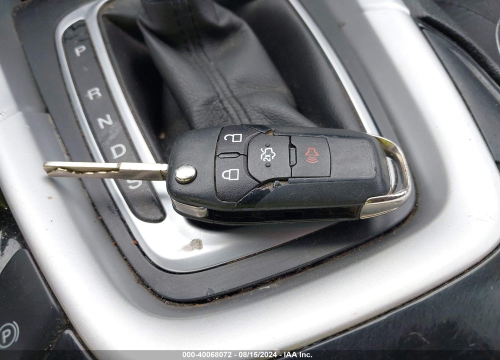 2015 FORD FUSION SE VIN: 1FA6P0H75F5116951