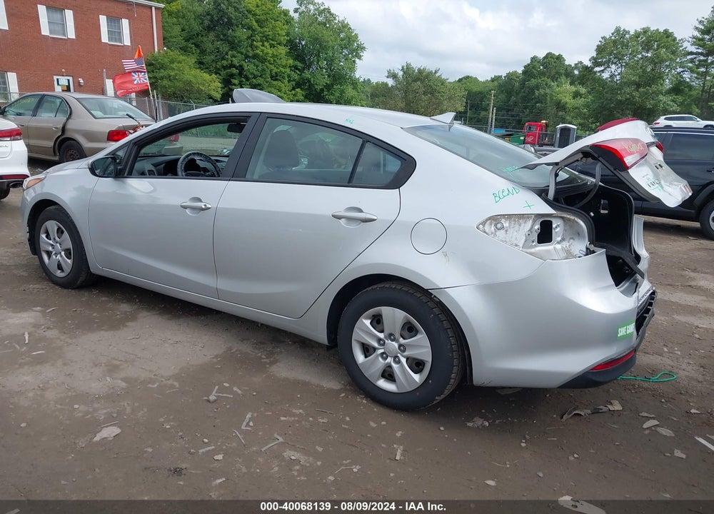 2018 KIA FORTE LX VIN: 3KPFK4A72JE222474