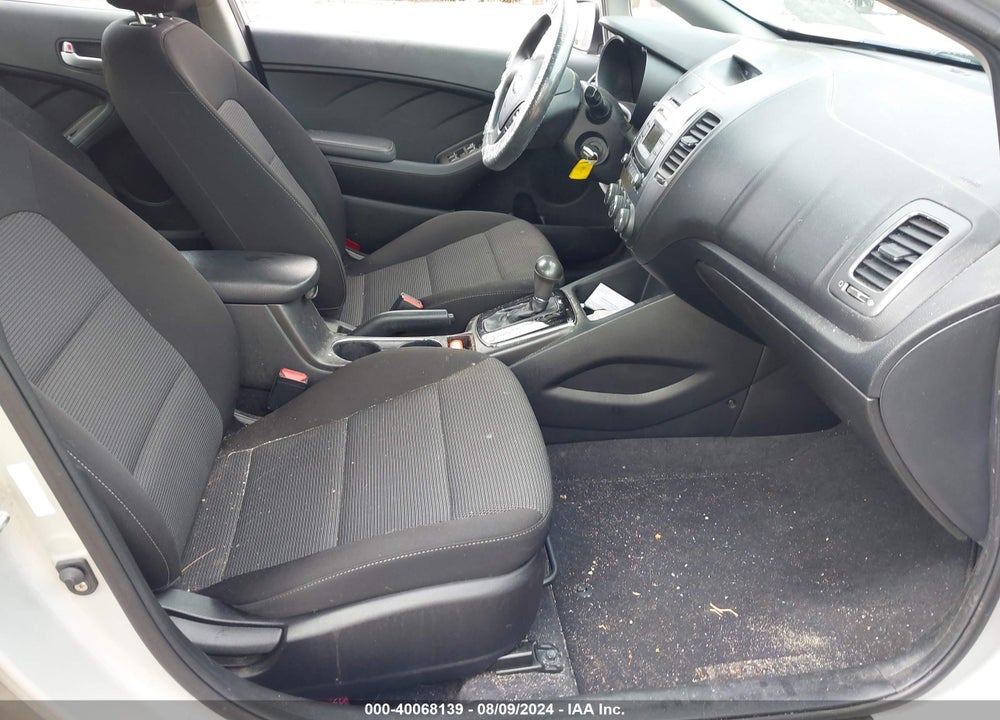 2018 KIA FORTE LX VIN: 3KPFK4A72JE222474