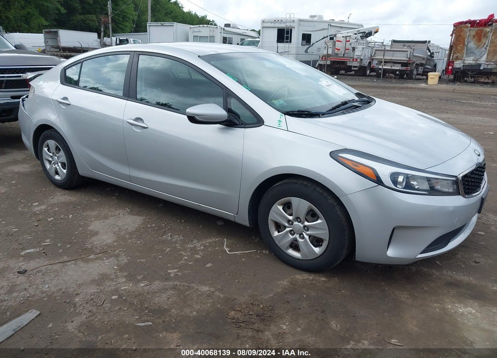 2018 KIA FORTE LX VIN: 3KPFK4A72JE222474