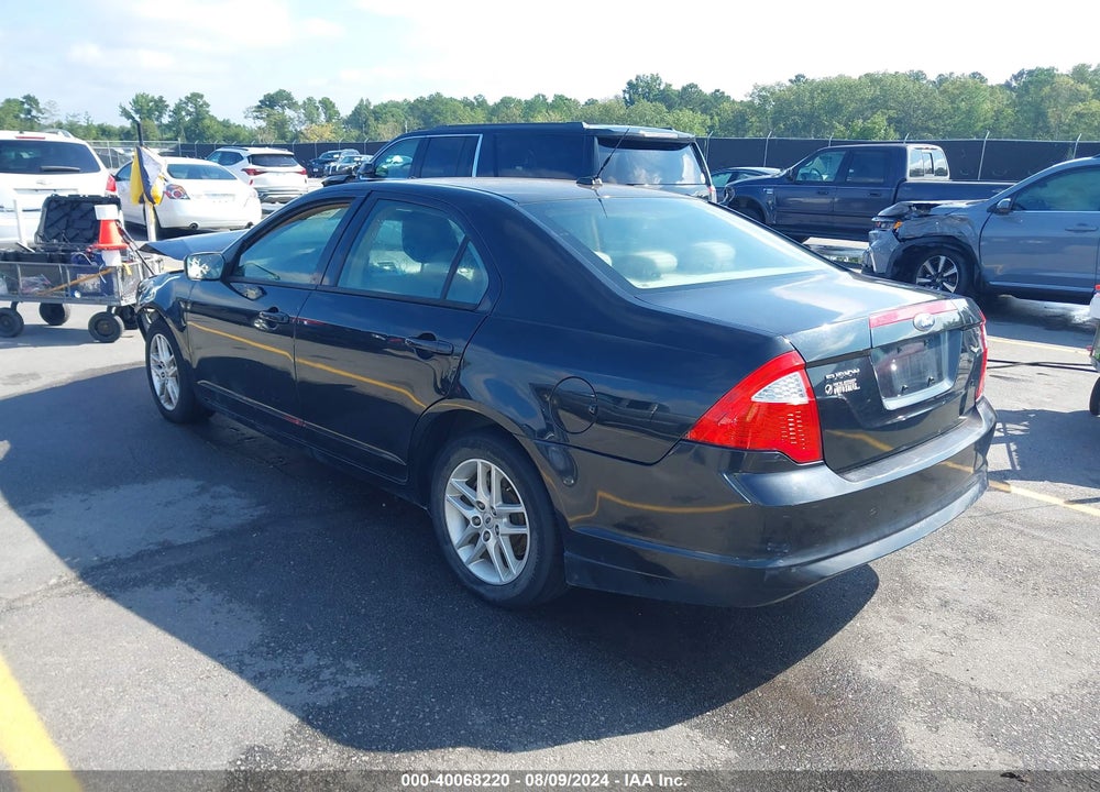 2010 FORD FUSION S VIN: 3FAHP0GA3AR377572