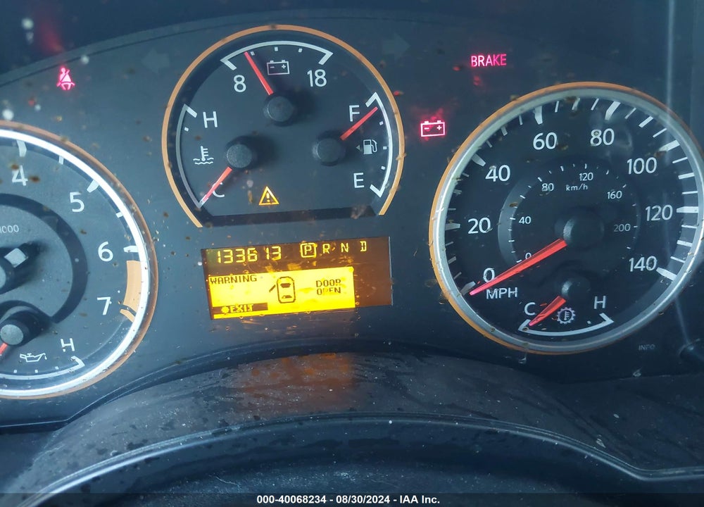 2010 NISSAN TITAN SE VIN: 1N6AA0ED8AN306569