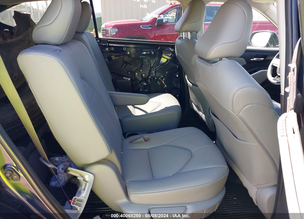 2020 TOYOTA HIGHLANDER XLE VIN: 5TDGZRBH3LS010969