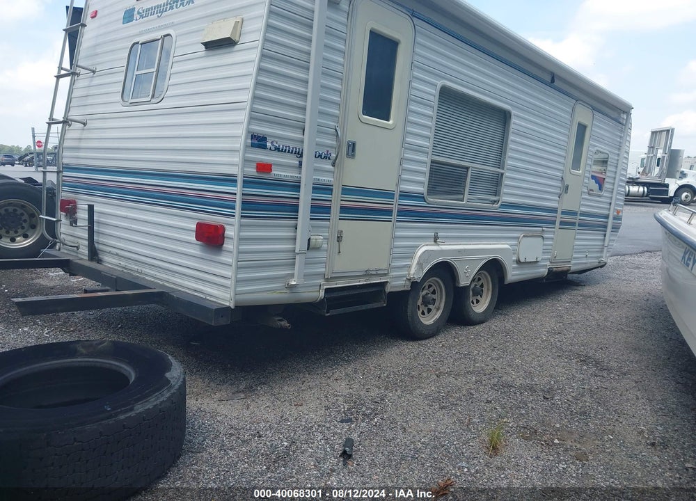 1998 SUNNYBROOK MODEL 24FB TRAVEL TR VIN: 4UBAS0L24W1K11789