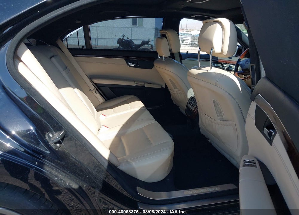 2012 MERCEDES-BENZ S 550 VIN: WDDNG7DB2CA425682
