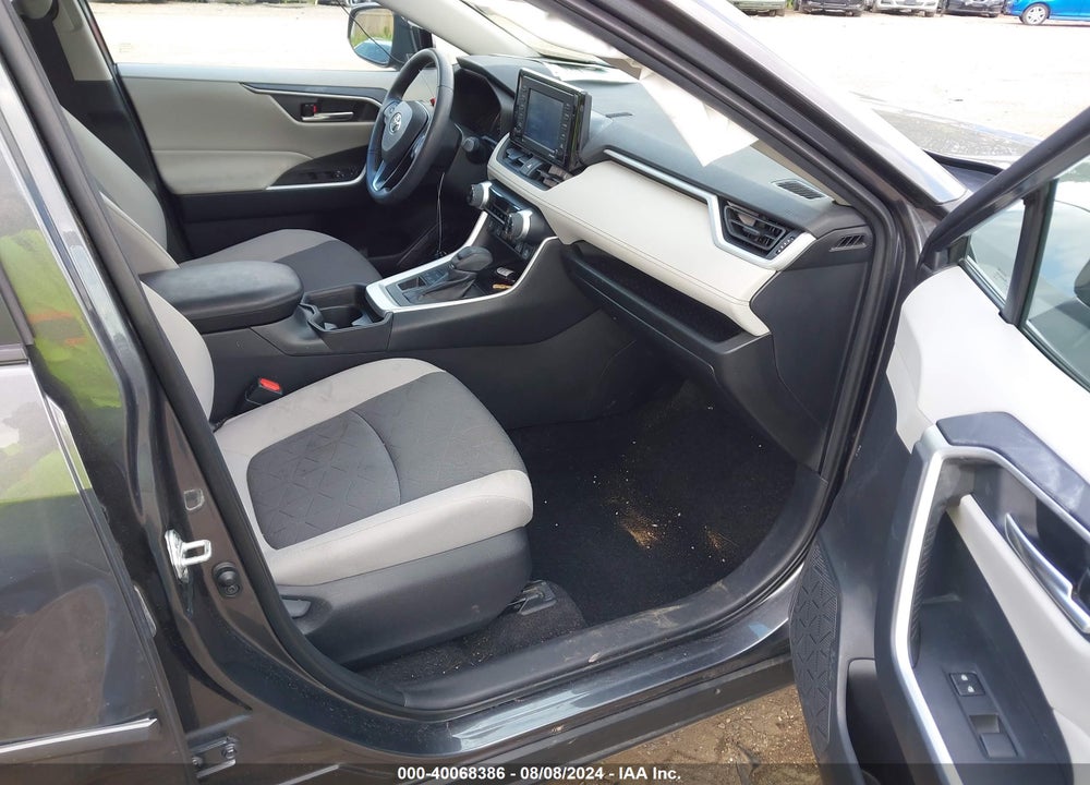 2021 TOYOTA RAV4 XLE VIN: 2T3P1RFVXMC202687