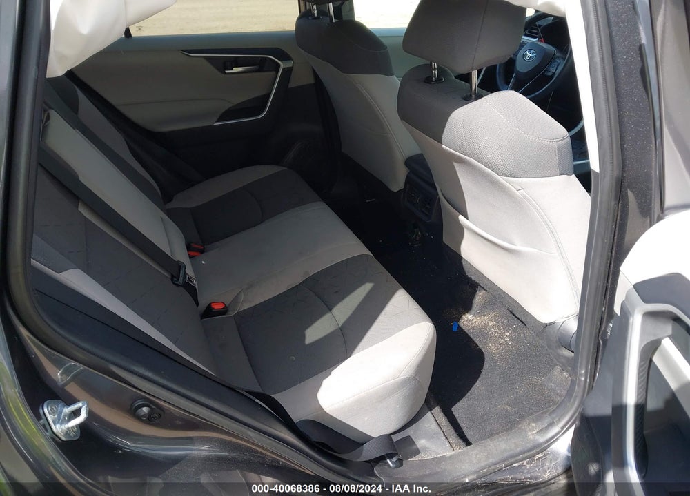 2021 TOYOTA RAV4 XLE VIN: 2T3P1RFVXMC202687