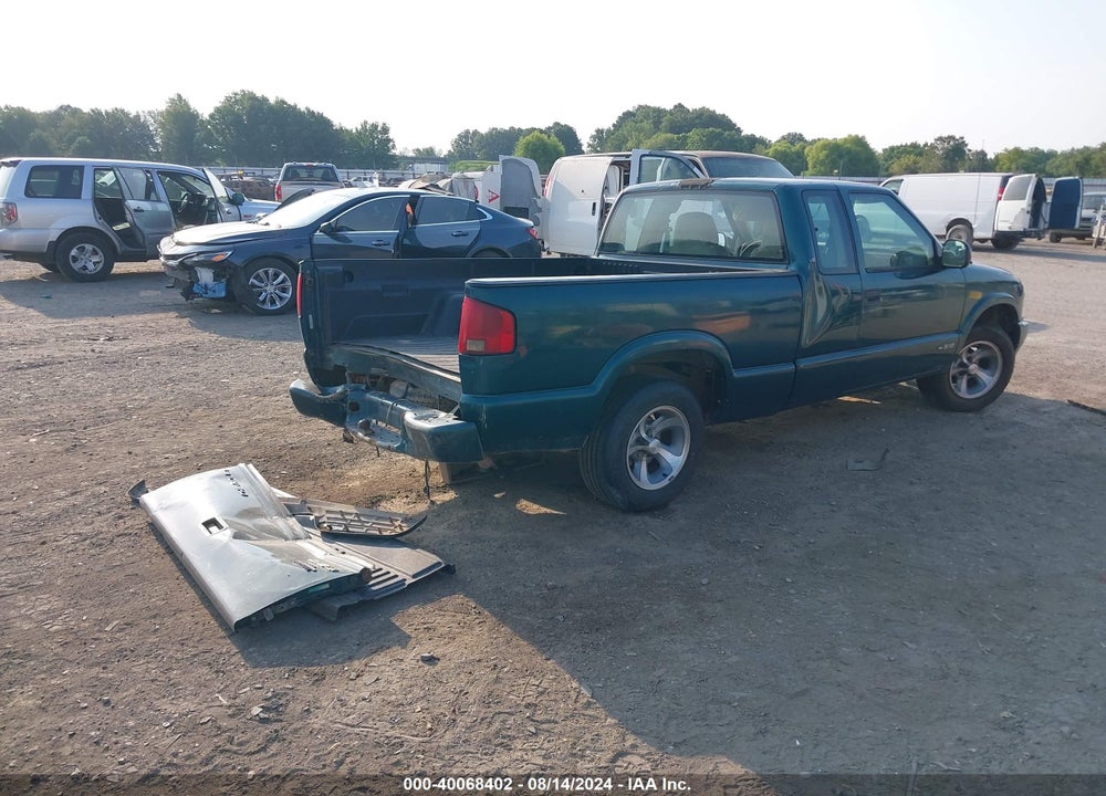 1998 CHEVROLET S-10 LS FLEETSIDE VIN: 1GCCS19X0W8121344