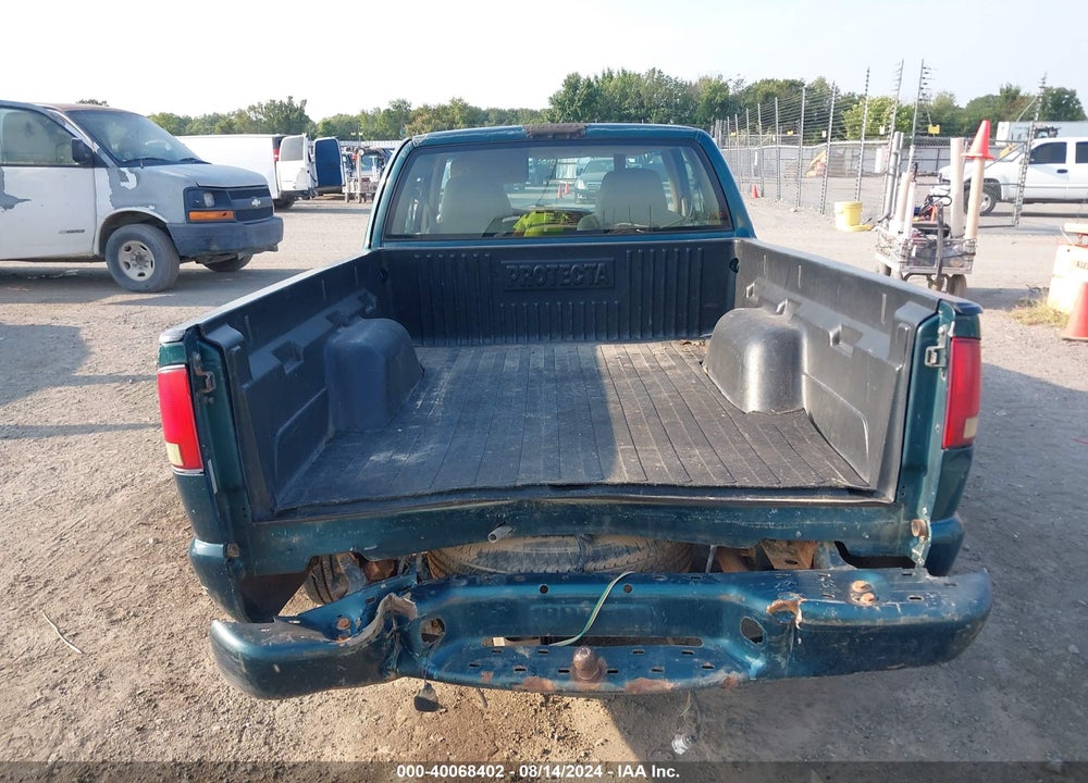 1998 CHEVROLET S-10 LS FLEETSIDE VIN: 1GCCS19X0W8121344
