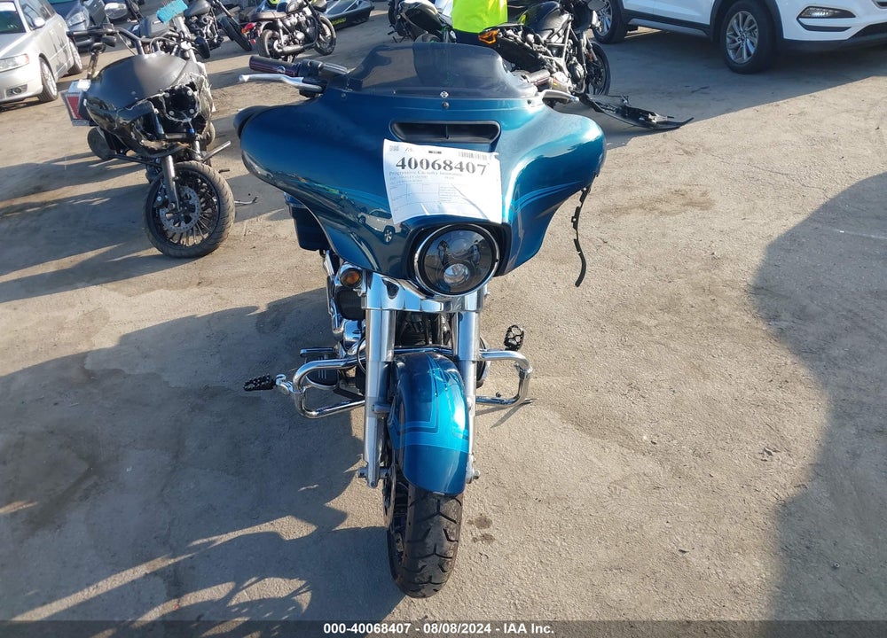 2020 HARLEY-DAVIDSON FLHX VIN: 1HD1KBC29LB672878